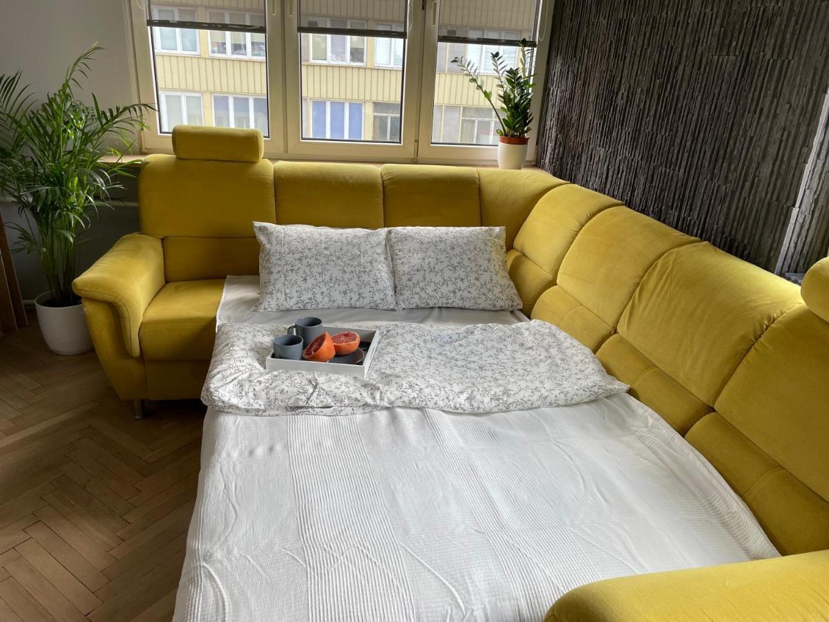 Grey Gucci Apartment City Center 바르샤바 외부 사진