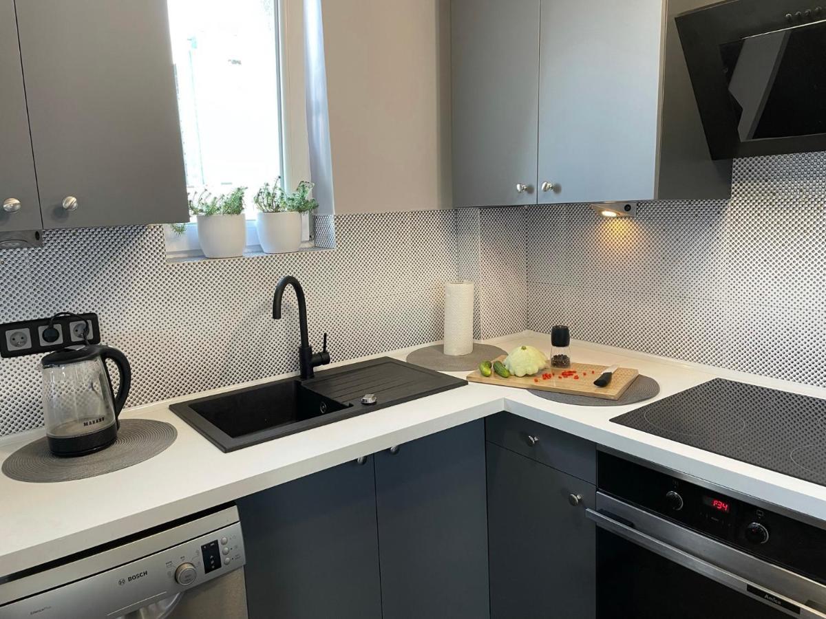 Grey Gucci Apartment City Center 바르샤바 외부 사진