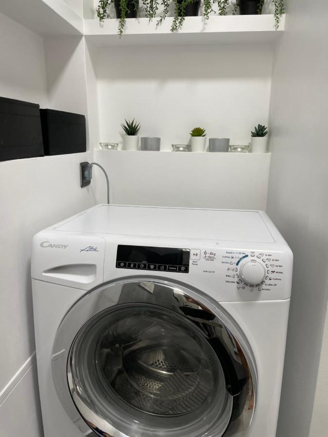 Grey Gucci Apartment City Center 바르샤바 외부 사진