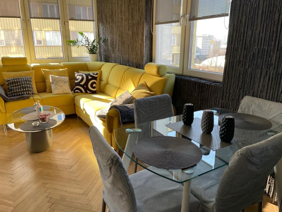 Grey Gucci Apartment City Center 바르샤바 외부 사진